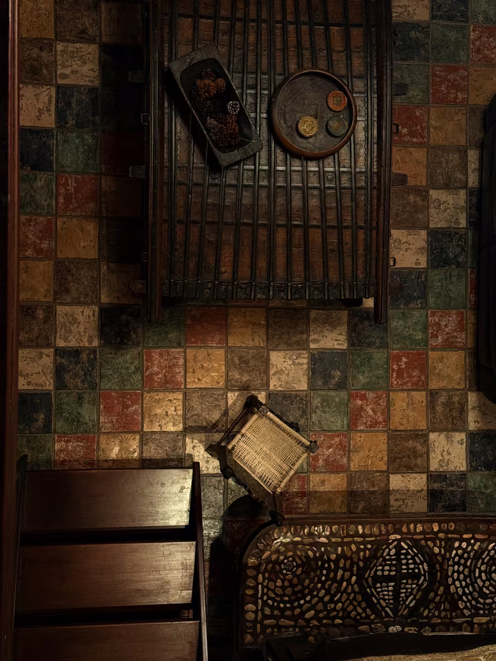 Mosaic floor and antique details